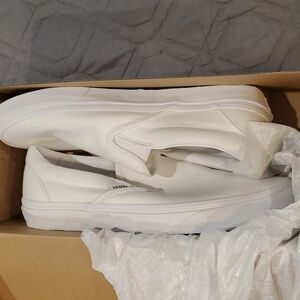Vans - slip-ons Brand NEW